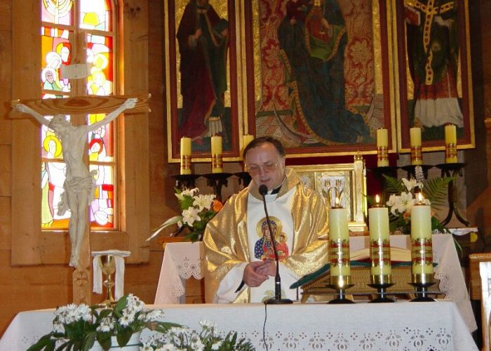 Spotkanie u Proboszcza [2004]